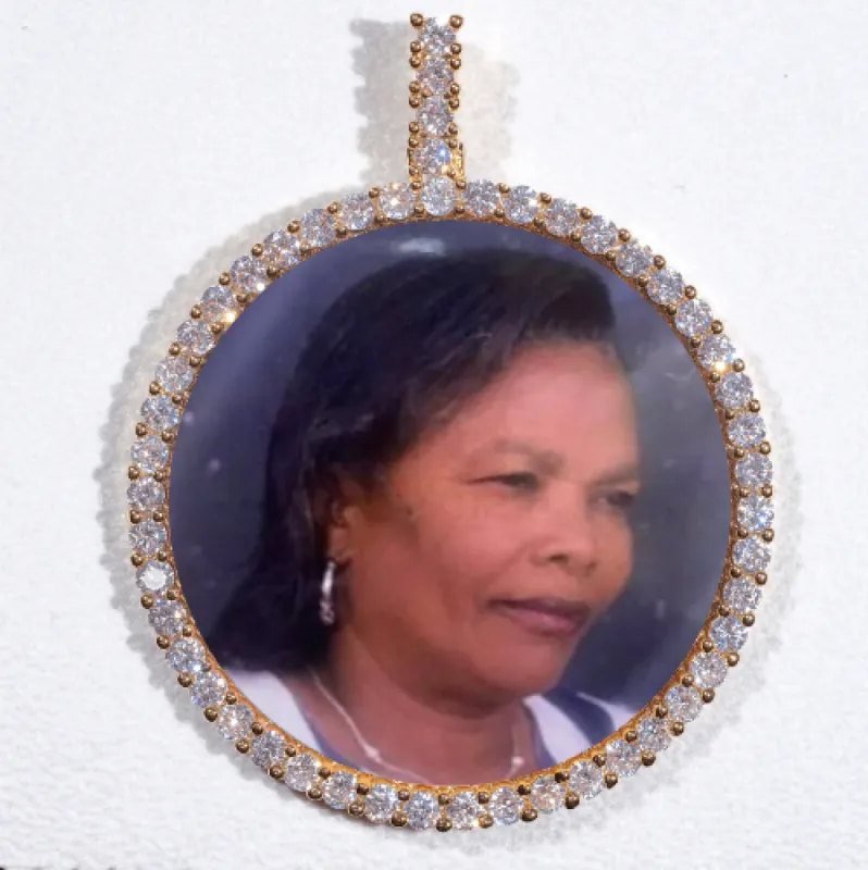 LARGE 3D CIRCLE CUSTOM PICTURE PENDANT made by The GUU Shop