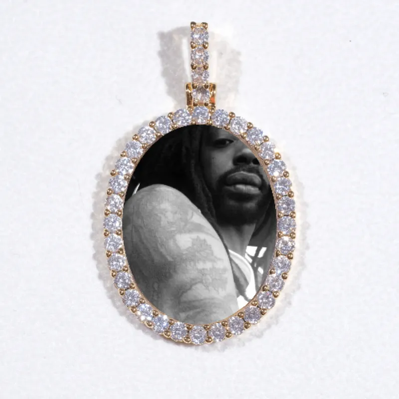 3D Oval Custom Picture Pendant made by The GUU Shop