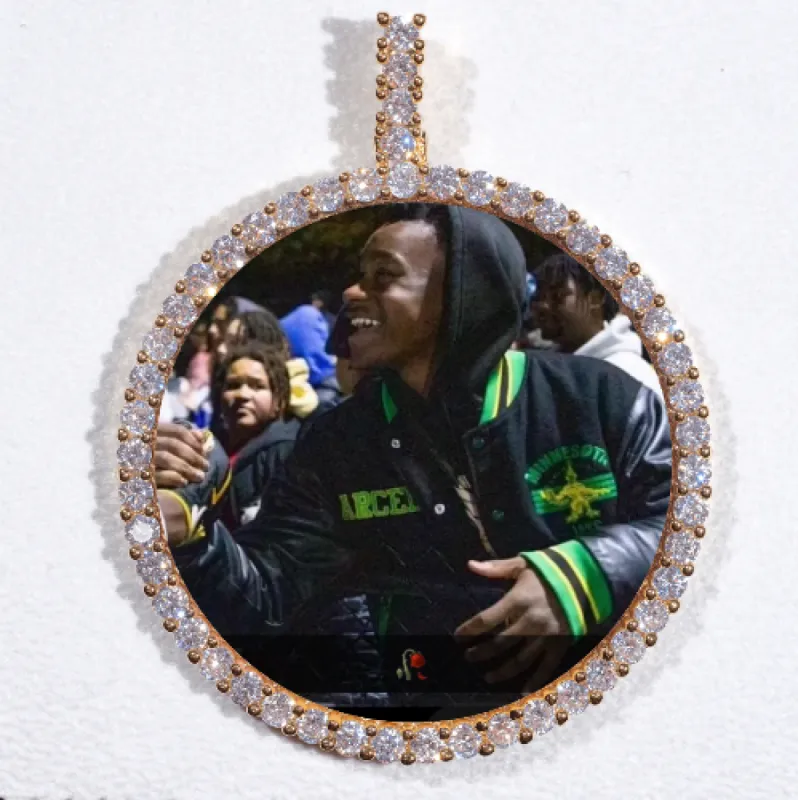 LARGE 3D CIRCLE CUSTOM PICTURE PENDANT made by The GUU Shop