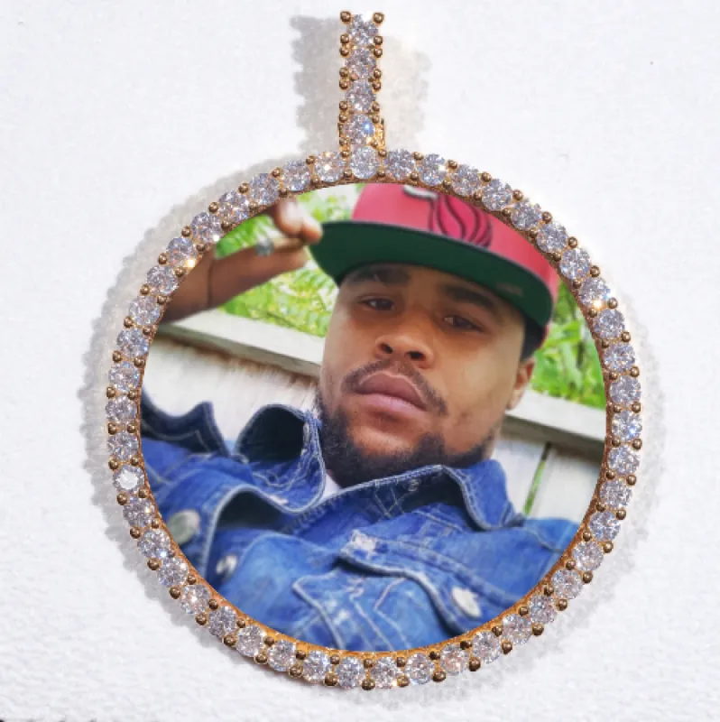 LARGE 3D CIRCLE CUSTOM PICTURE PENDANT made by The GUU Shop