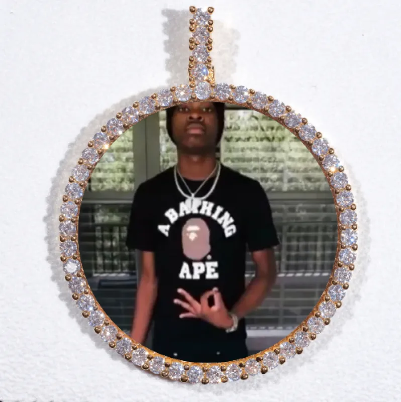 LARGE 3D CIRCLE CUSTOM PICTURE PENDANT made by The GUU Shop