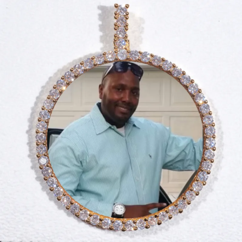 LARGE 3D CIRCLE CUSTOM PICTURE PENDANT made by The GUU Shop