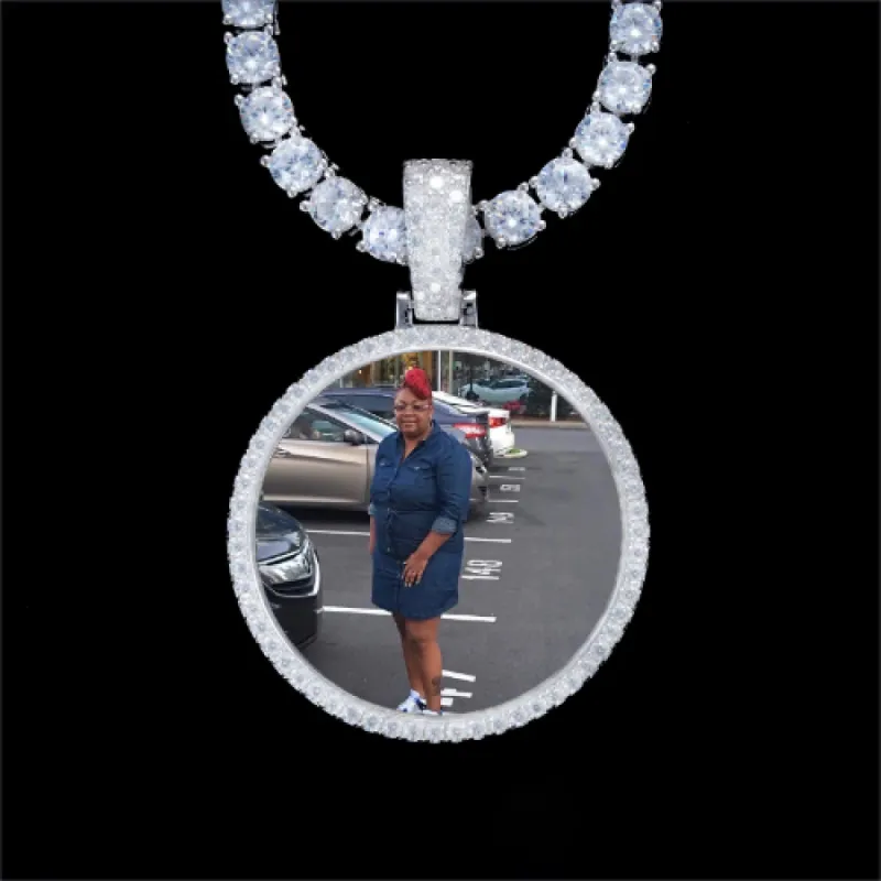 925S & VVS Moissanite 3D Circle Custom Picture Pendant made by The GUU Shop