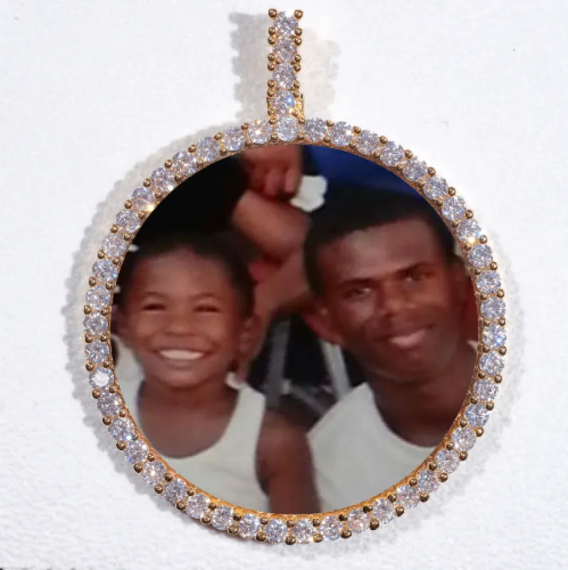 LARGE 3D CIRCLE CUSTOM PICTURE PENDANT made by The GUU Shop