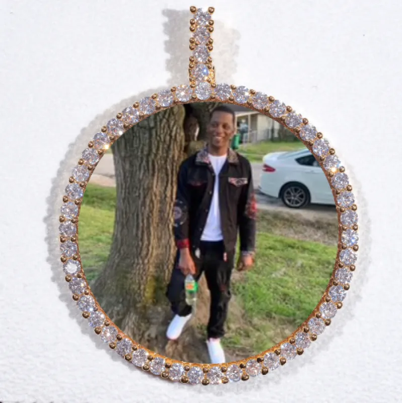 LARGE 3D CIRCLE CUSTOM PICTURE PENDANT made by The GUU Shop