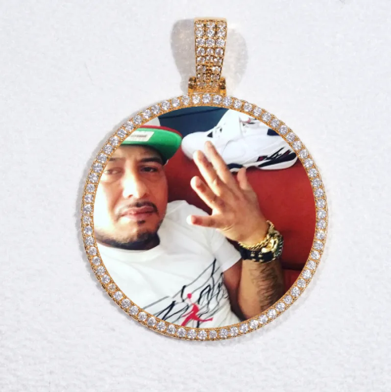 MEDIUM 3D CIRCLE CUSTOM PICTURE PENDANT made by The GUU Shop