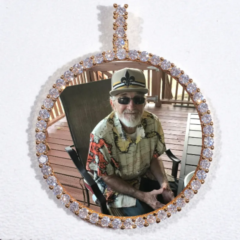 LARGE 3D CIRCLE CUSTOM PICTURE PENDANT made by The GUU Shop