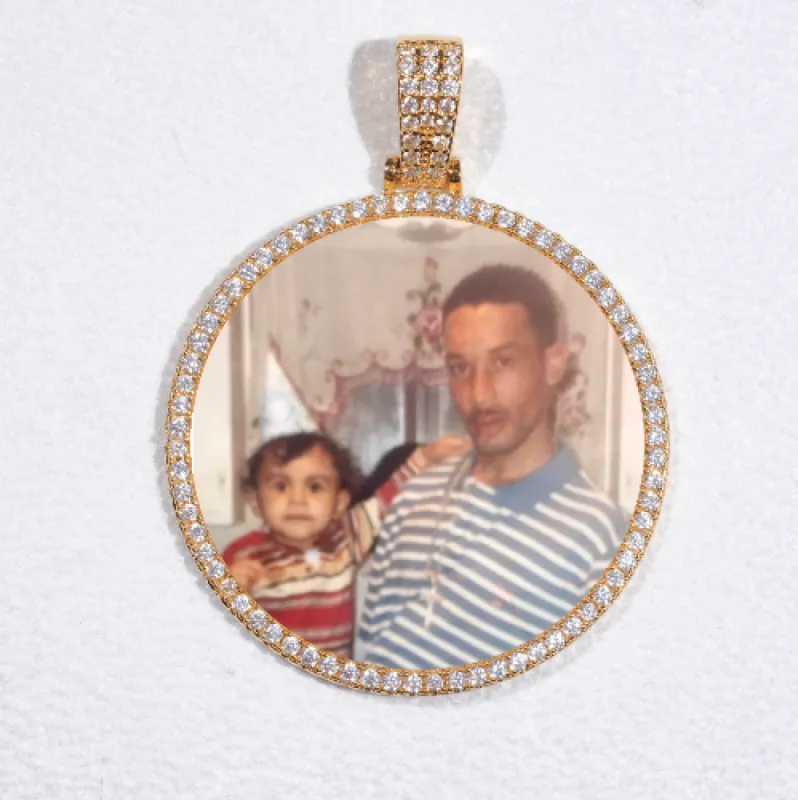 MEDIUM 3D CIRCLE CUSTOM PICTURE PENDANT made by The GUU Shop