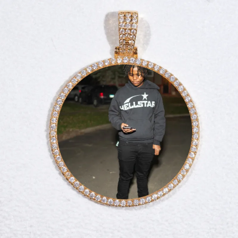 MEDIUM 3D CIRCLE CUSTOM PICTURE PENDANT made by The GUU Shop