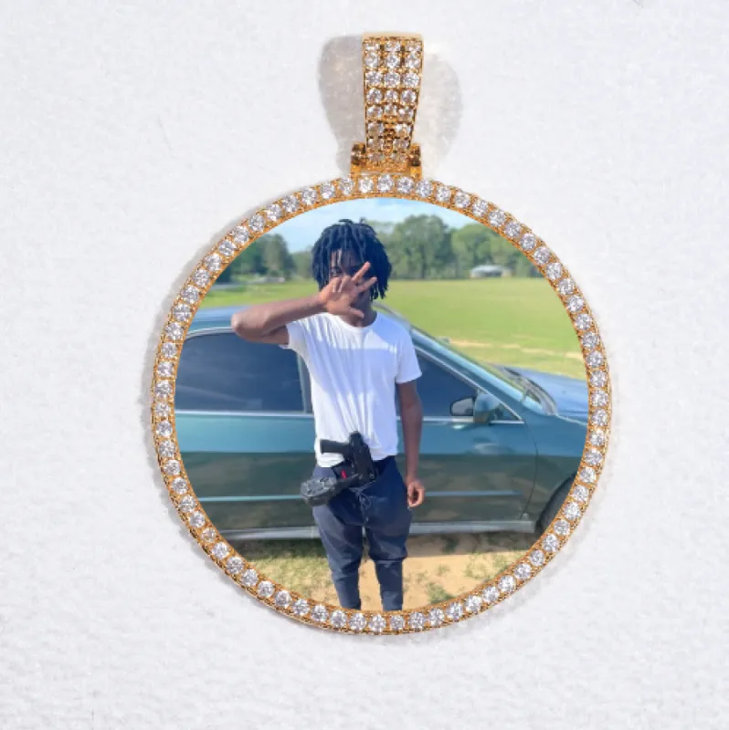 MEDIUM 3D CIRCLE CUSTOM PICTURE PENDANT made by The GUU Shop