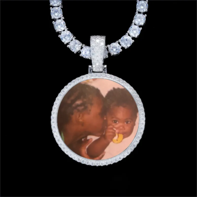 925S & VVS Moissanite 3D Circle Custom Picture Pendant made by The GUU Shop