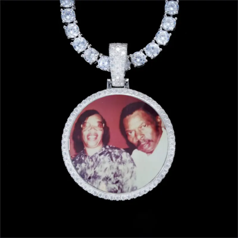 925S & VVS Moissanite 3D Circle Custom Picture Pendant made by The GUU Shop