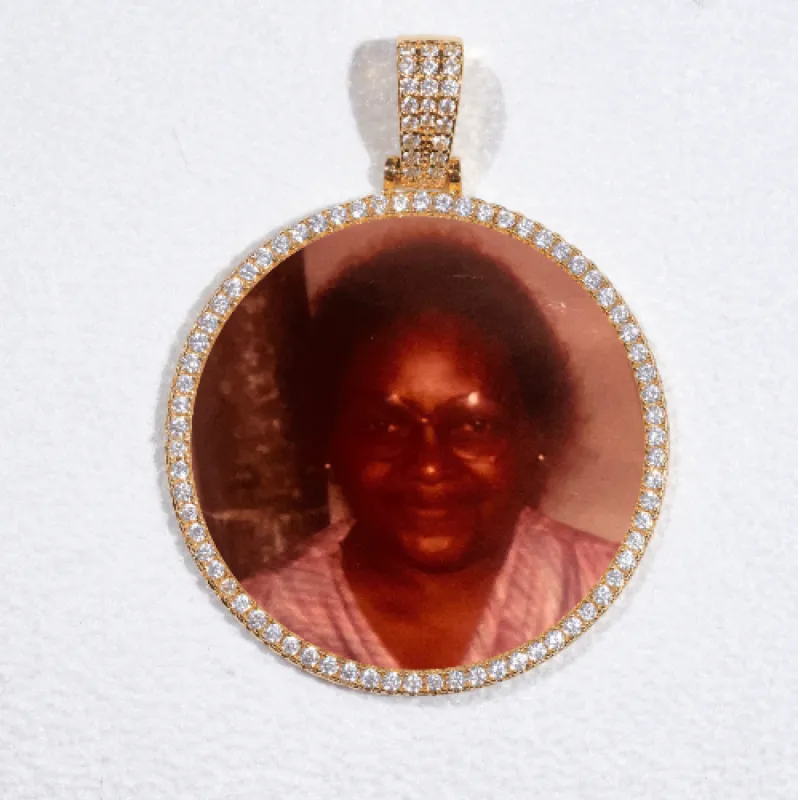 MEDIUM 3D CIRCLE CUSTOM PICTURE PENDANT sold by The GUU Shop