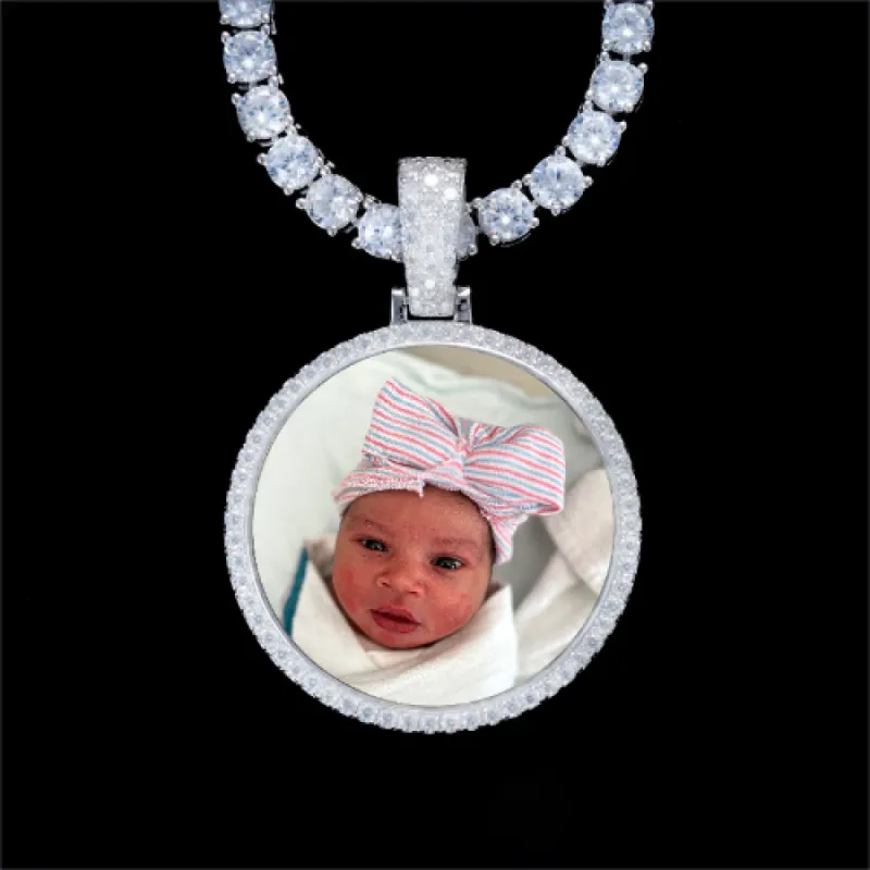 925S & VVS Moissanite 3D Circle Custom Picture Pendant made by The GUU Shop