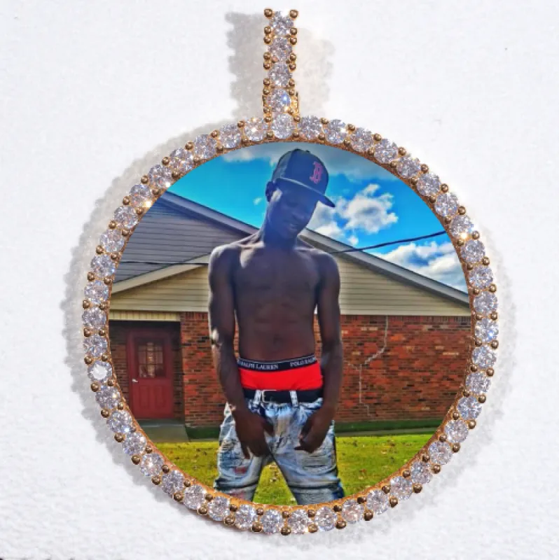LARGE 3D CIRCLE CUSTOM PICTURE PENDANT made by The GUU Shop