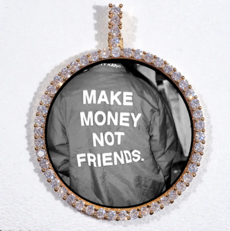 LARGE 3D CIRCLE CUSTOM PICTURE PENDANT made by The GUU Shop