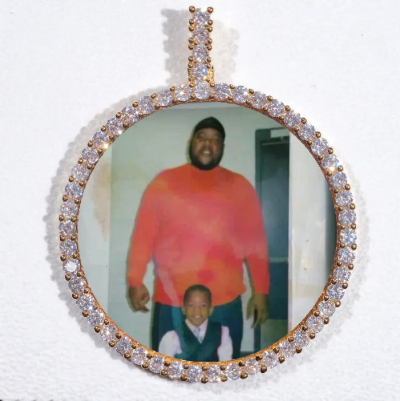 LARGE 3D CIRCLE CUSTOM PICTURE PENDANT made by The GUU Shop