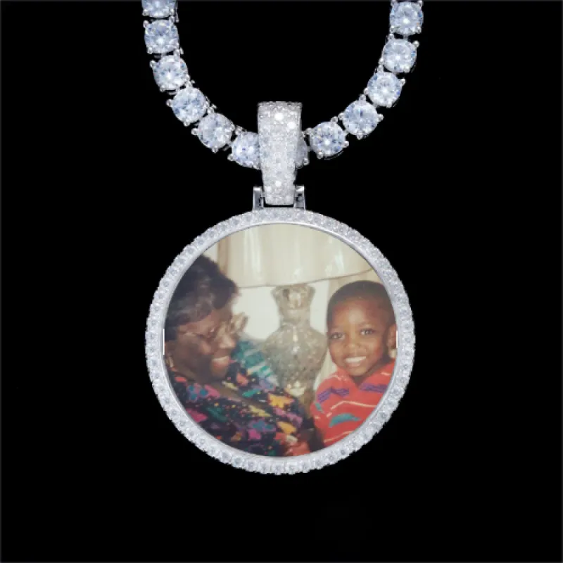 925S & VVS Moissanite 3D Circle Custom Picture Pendant made by The GUU Shop