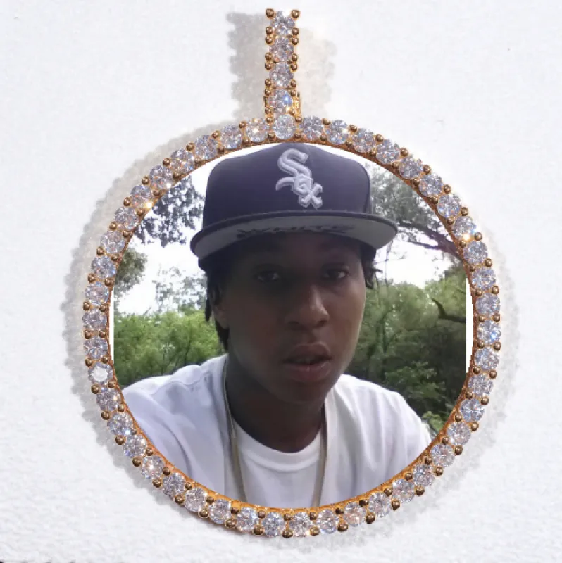 LARGE 3D CIRCLE CUSTOM PICTURE PENDANT made by The GUU Shop