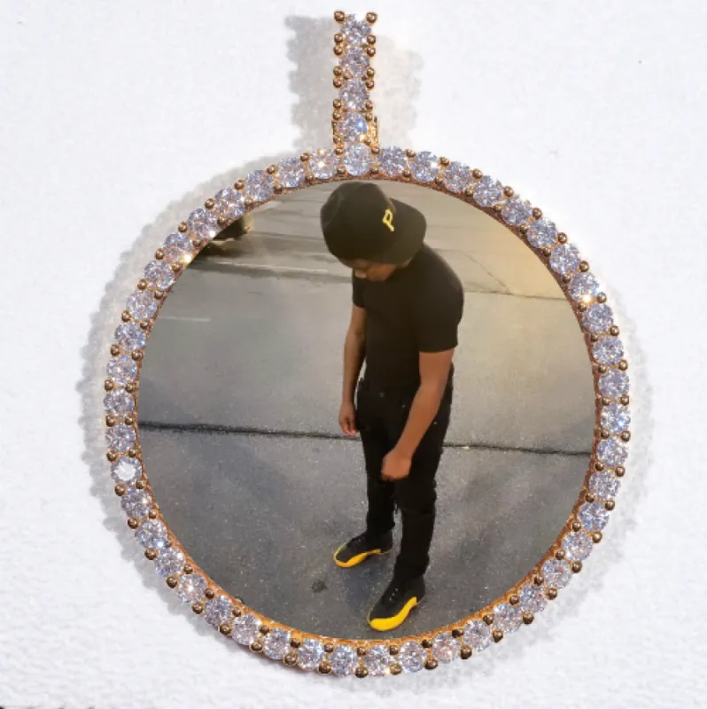 LARGE 3D CIRCLE CUSTOM PICTURE PENDANT made by The GUU Shop