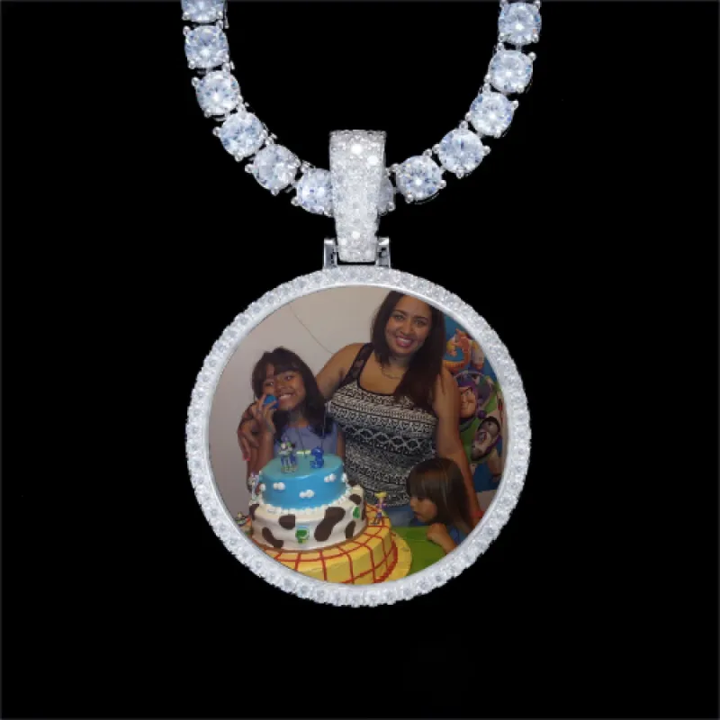 925S & VVS Moissanite 3D Circle Custom Picture Pendant made by The GUU Shop