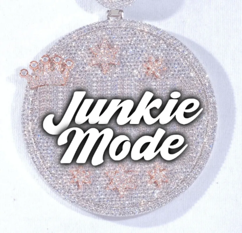 CUSTOM LETTER NECKLACE 3D BIG CROWN DISC made by The GUU Shop