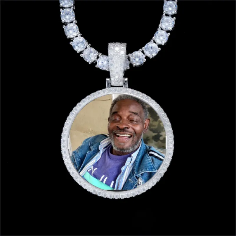 925S & VVS Moissanite 3D Circle Custom Picture Pendant made by The GUU Shop