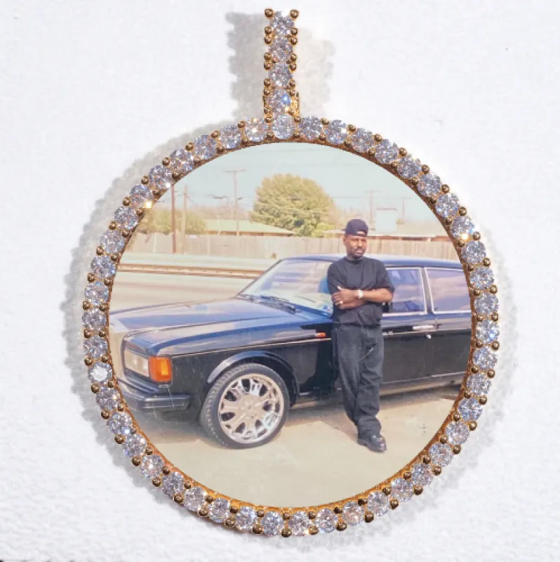 LARGE 3D CIRCLE CUSTOM PICTURE PENDANT made by The GUU Shop