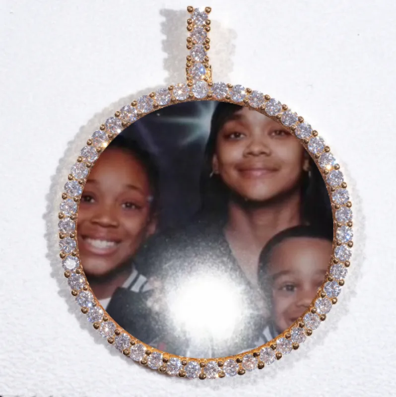 LARGE 3D CIRCLE CUSTOM PICTURE PENDANT made by The GUU Shop