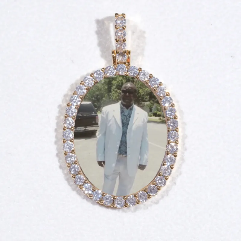 3D Oval Custom Picture Pendant made by The GUU Shop