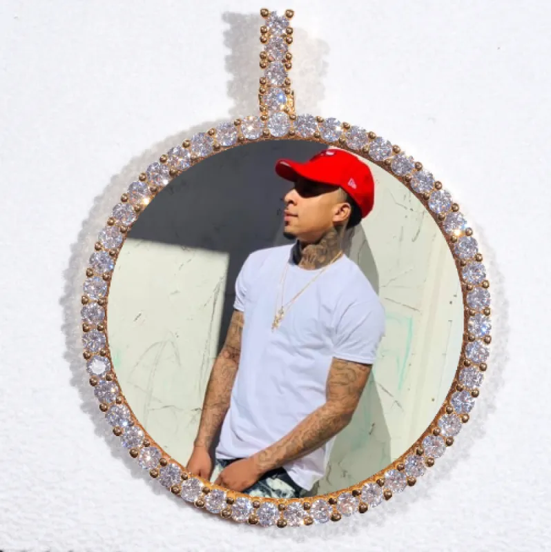 LARGE 3D CIRCLE CUSTOM PICTURE PENDANT made by The GUU Shop