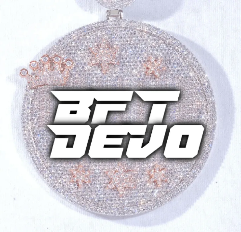 CUSTOM LETTER NECKLACE 3D BIG CROWN DISC sold by The GUU Shop