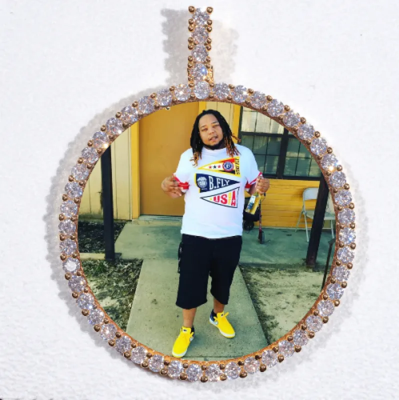 LARGE 3D CIRCLE CUSTOM PICTURE PENDANT made by The GUU Shop