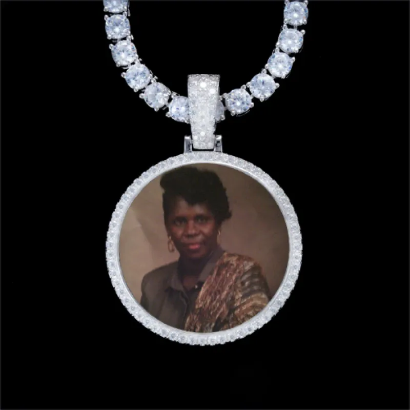 925S & VVS Moissanite 3D Circle Custom Picture Pendant made by The GUU Shop