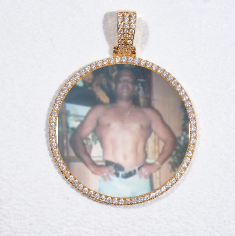 MEDIUM 3D CIRCLE CUSTOM PICTURE PENDANT made by The GUU Shop