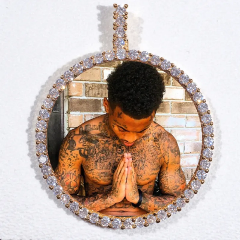 LARGE 3D CIRCLE CUSTOM PICTURE PENDANT made by The GUU Shop