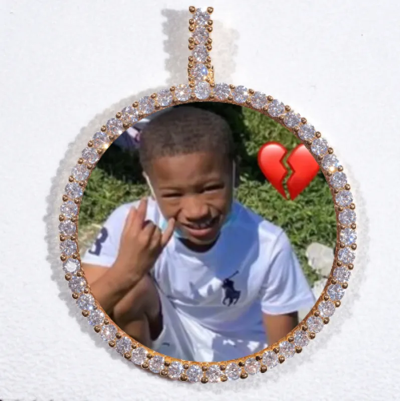 LARGE 3D CIRCLE CUSTOM PICTURE PENDANT made by The GUU Shop