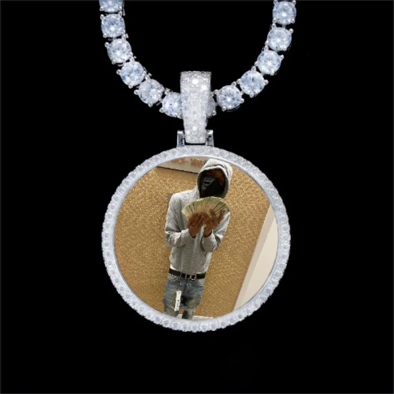 925S & VVS Moissanite 3D Circle Custom Picture Pendant made by The GUU Shop