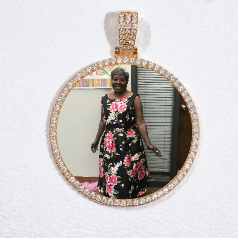 MEDIUM 3D CIRCLE CUSTOM PICTURE PENDANT sold by The GUU Shop