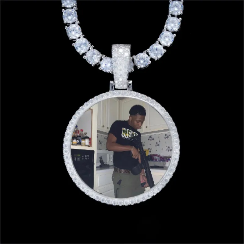 925S & VVS Moissanite 3D Circle Custom Picture Pendant made by The GUU Shop