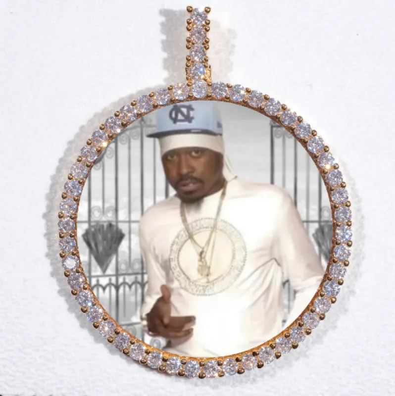 LARGE 3D CIRCLE CUSTOM PICTURE PENDANT made by The GUU Shop