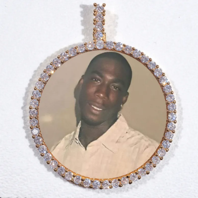 LARGE 3D CIRCLE CUSTOM PICTURE PENDANT made by The GUU Shop