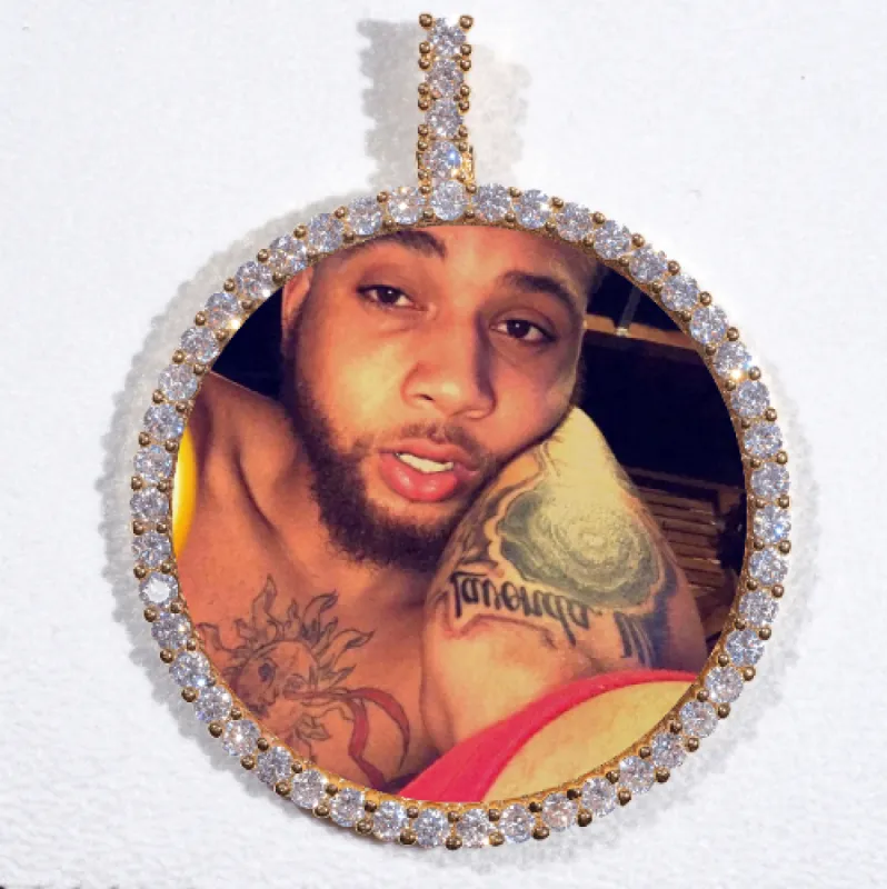 LARGE 3D CIRCLE CUSTOM PICTURE PENDANT made by The GUU Shop