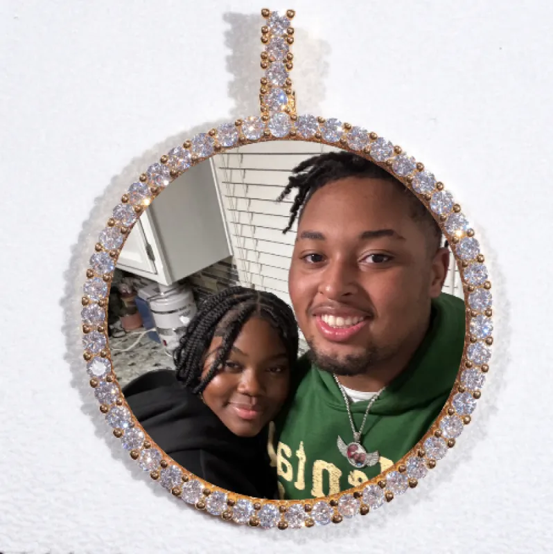 LARGE 3D CIRCLE CUSTOM PICTURE PENDANT made by The GUU Shop