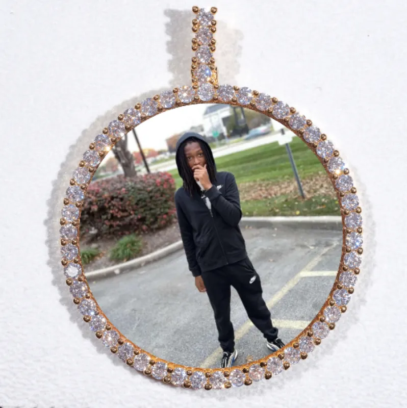 LARGE 3D CIRCLE CUSTOM PICTURE PENDANT made by The GUU Shop