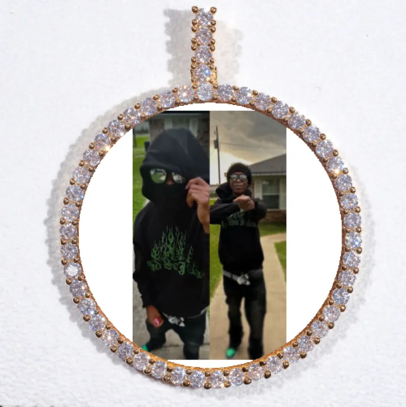 LARGE 3D CIRCLE CUSTOM PICTURE PENDANT made by The GUU Shop