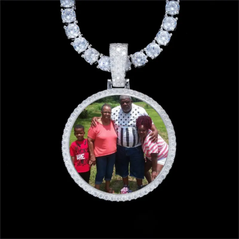 925S & VVS Moissanite 3D Circle Custom Picture Pendant made by The GUU Shop