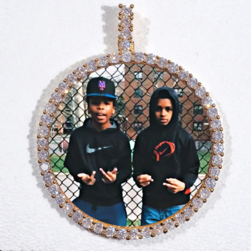 LARGE 3D CIRCLE CUSTOM PICTURE PENDANT made by The GUU Shop