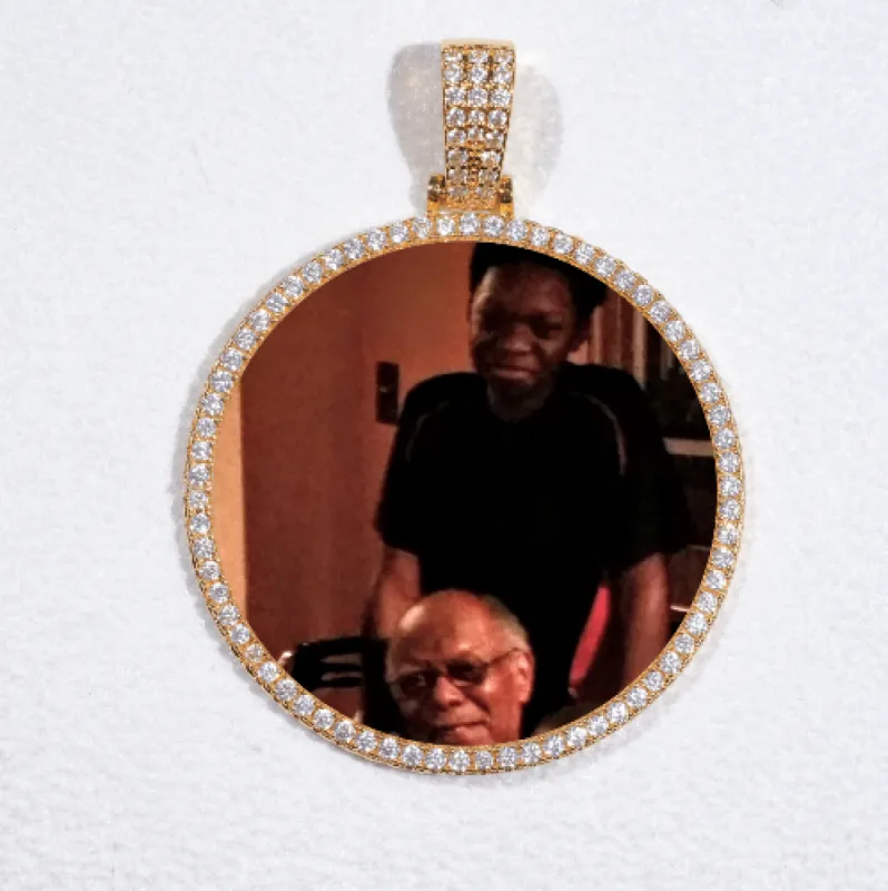 MEDIUM 3D CIRCLE CUSTOM PICTURE PENDANT sold by The GUU Shop