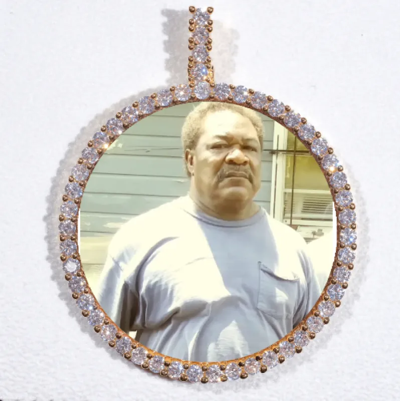 LARGE 3D CIRCLE CUSTOM PICTURE PENDANT made by The GUU Shop